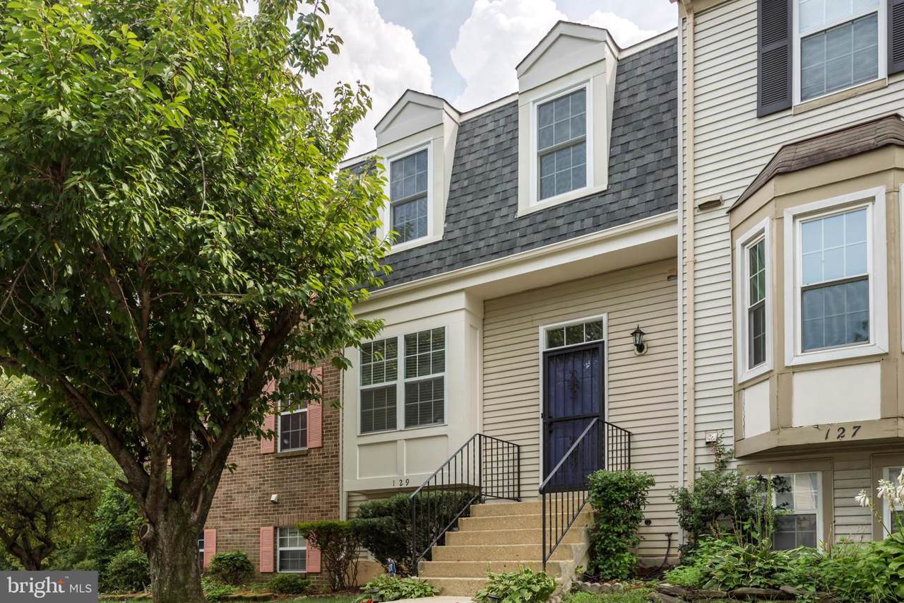 129 Joyceton Terrace - Photo 1