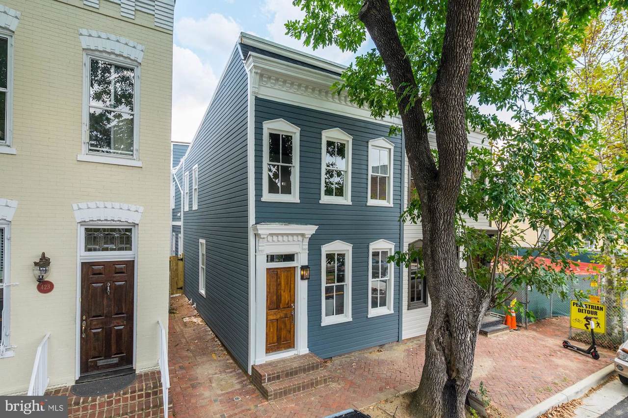 421 Columbus Street - Photo 1