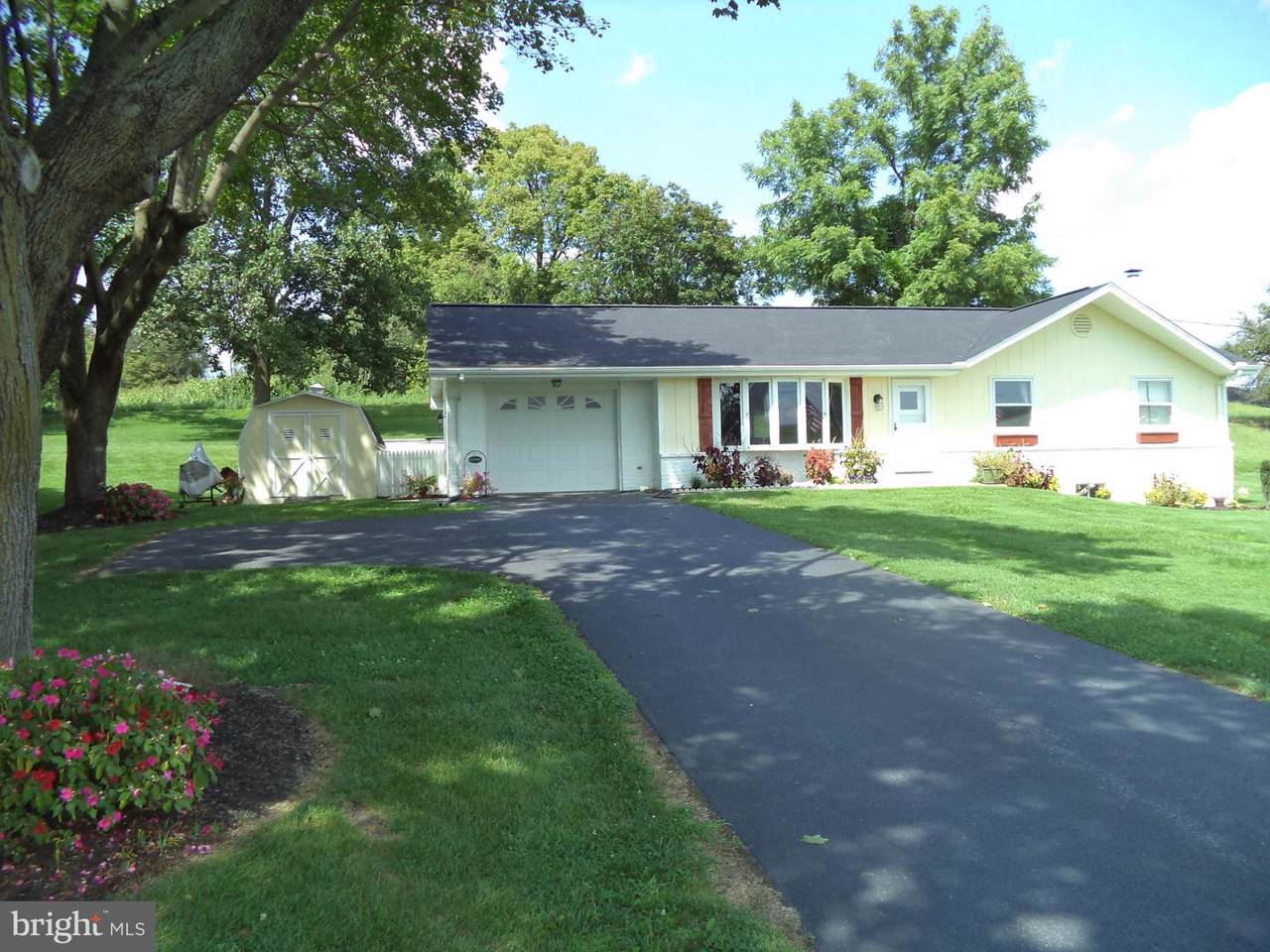 538 Bucknoll Road - Photo 1