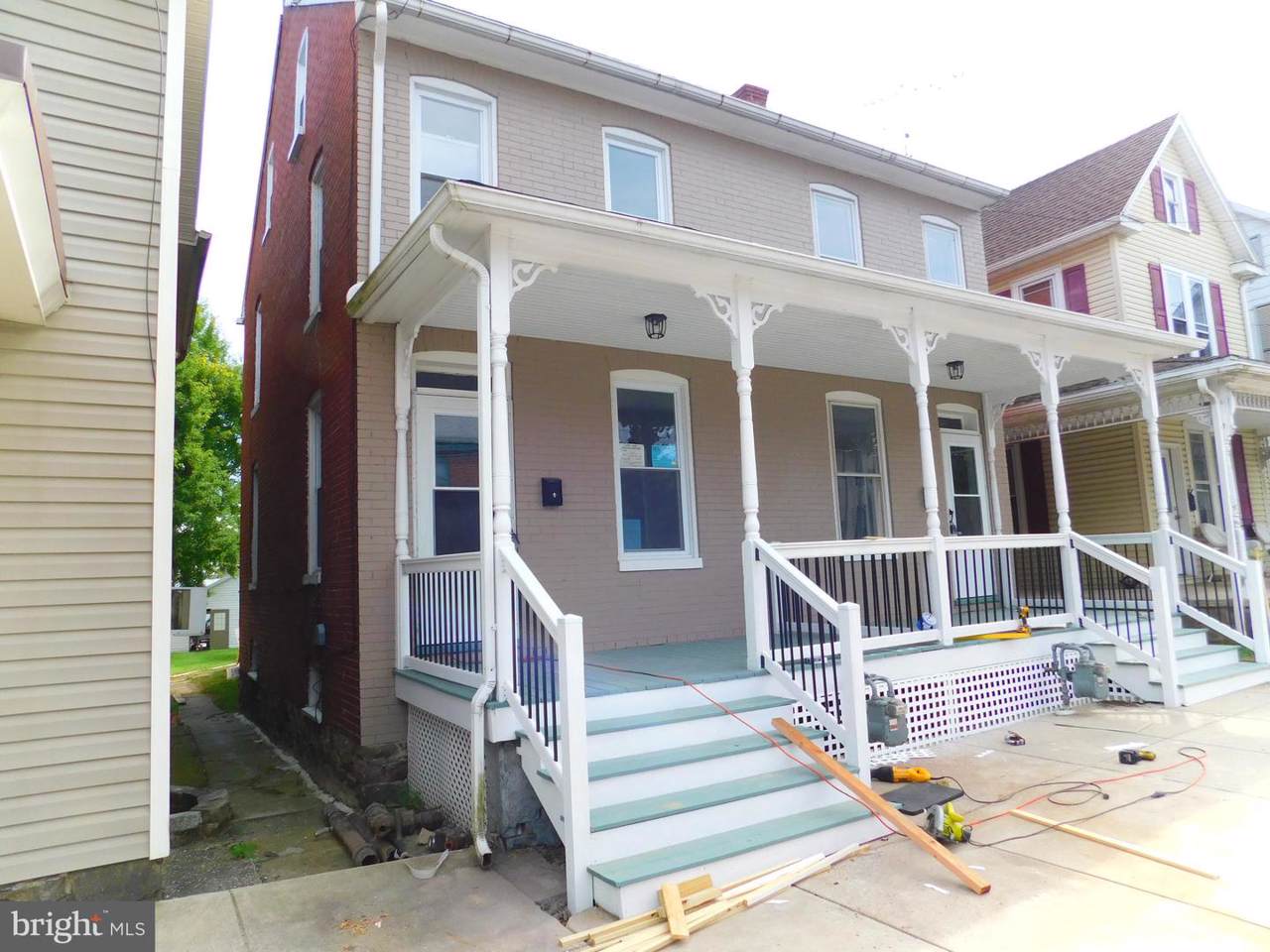 115 Hanover Street - Photo 1