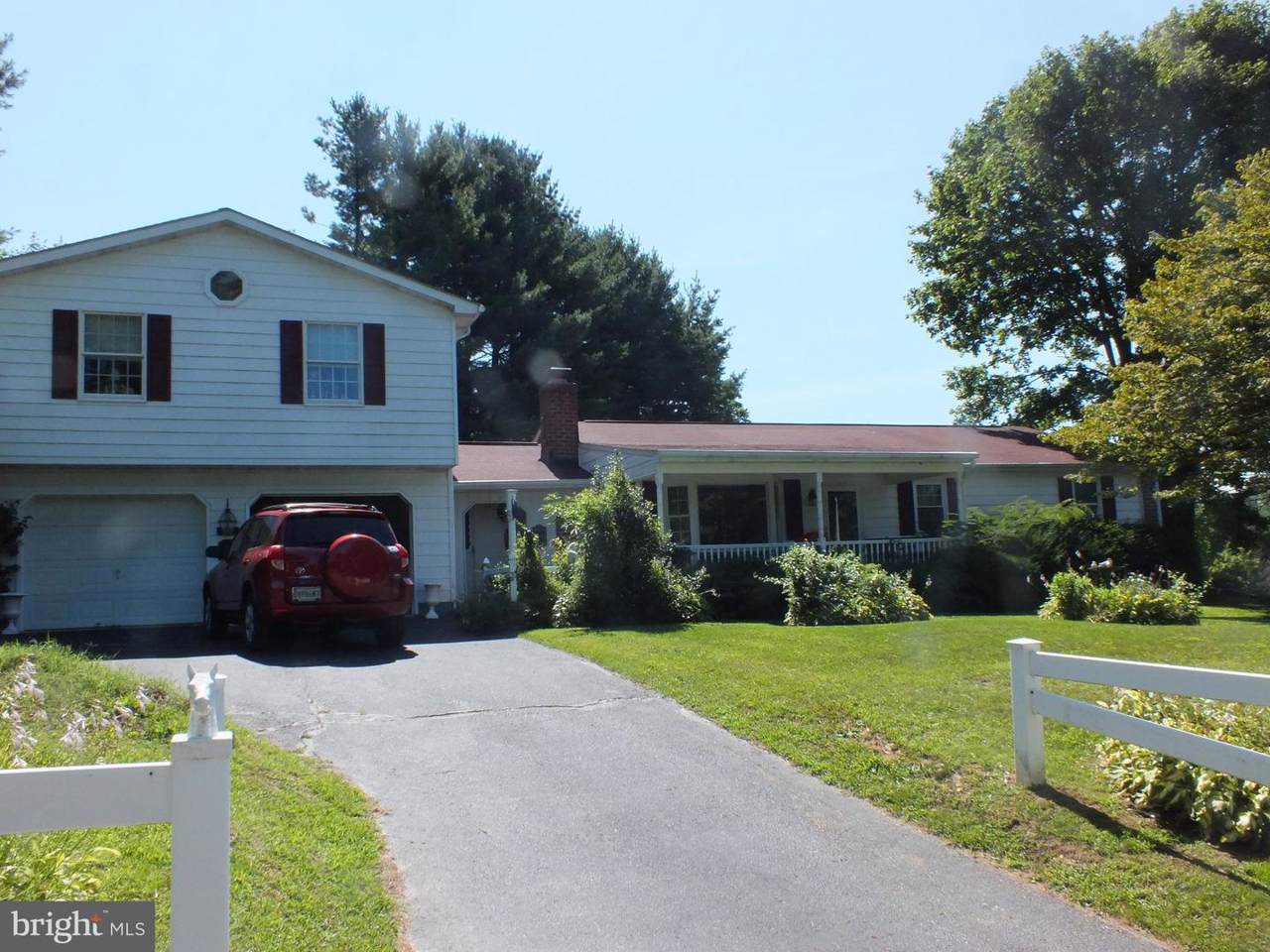 1611 Walter Avenue - Photo 1