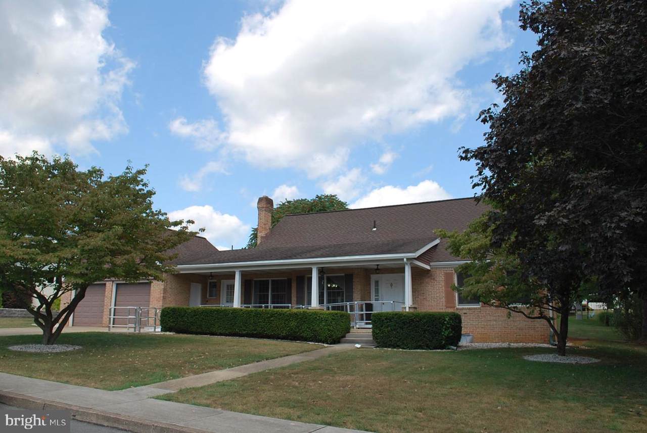 429 Croghan Drive - Photo 1