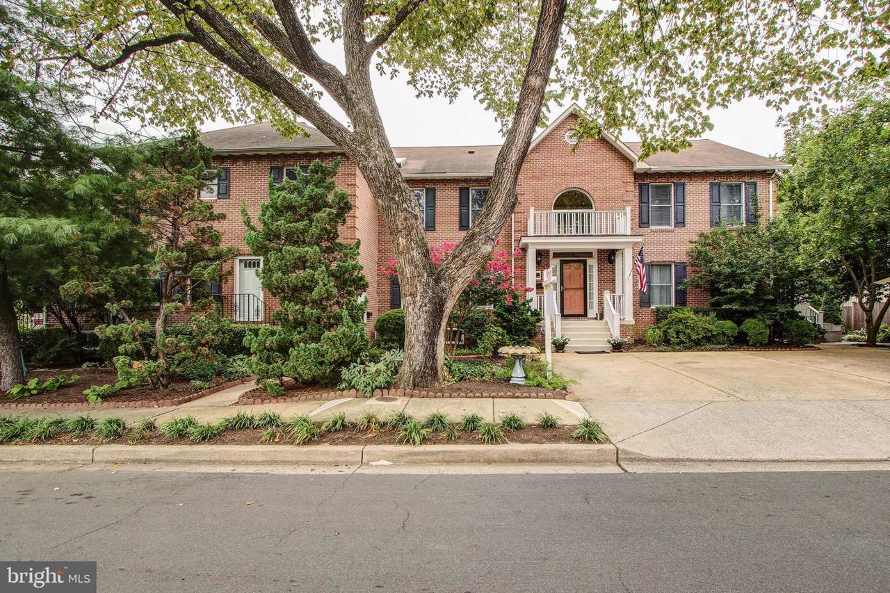 3116 7TH Street - Photo 1