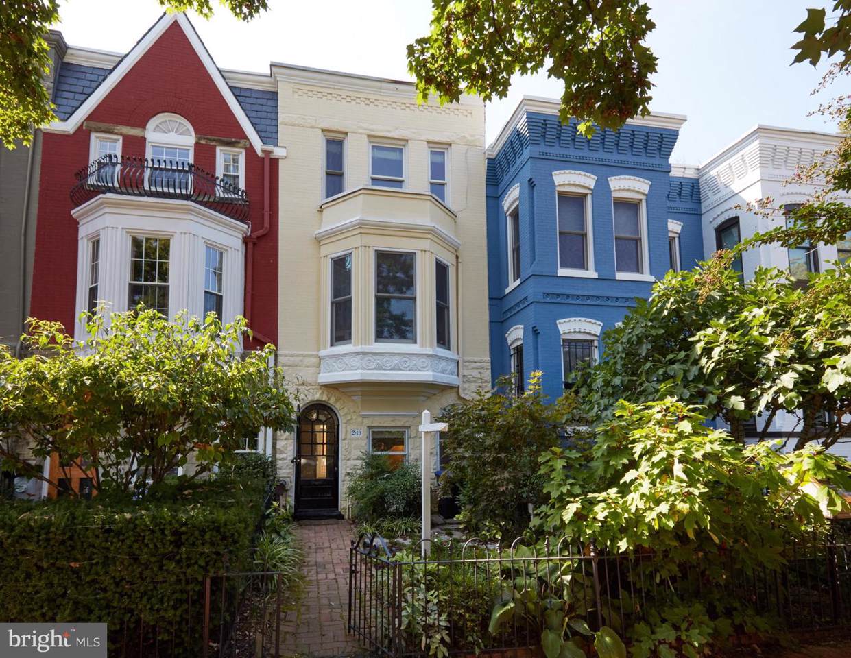 249 12TH Street - Photo 1