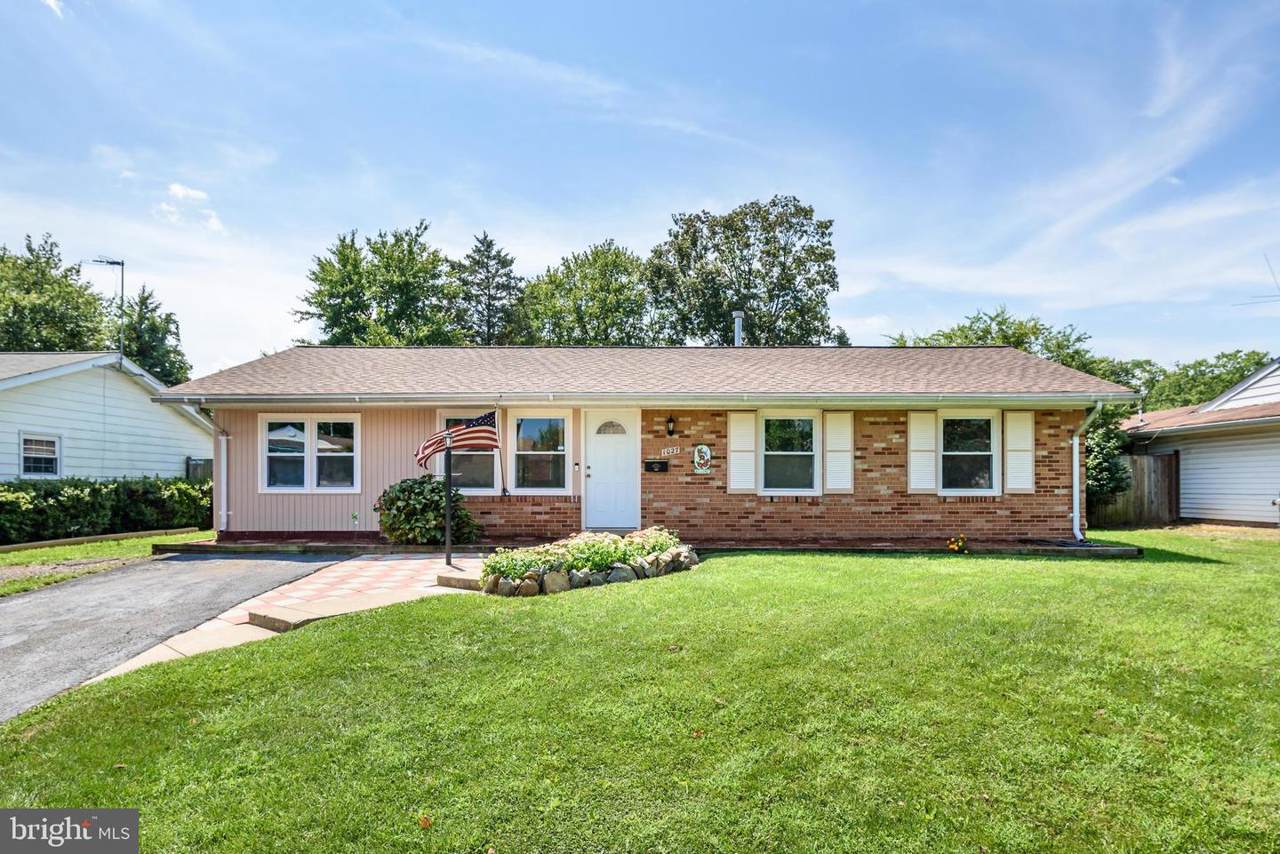 1027 Hoga Road - Photo 1