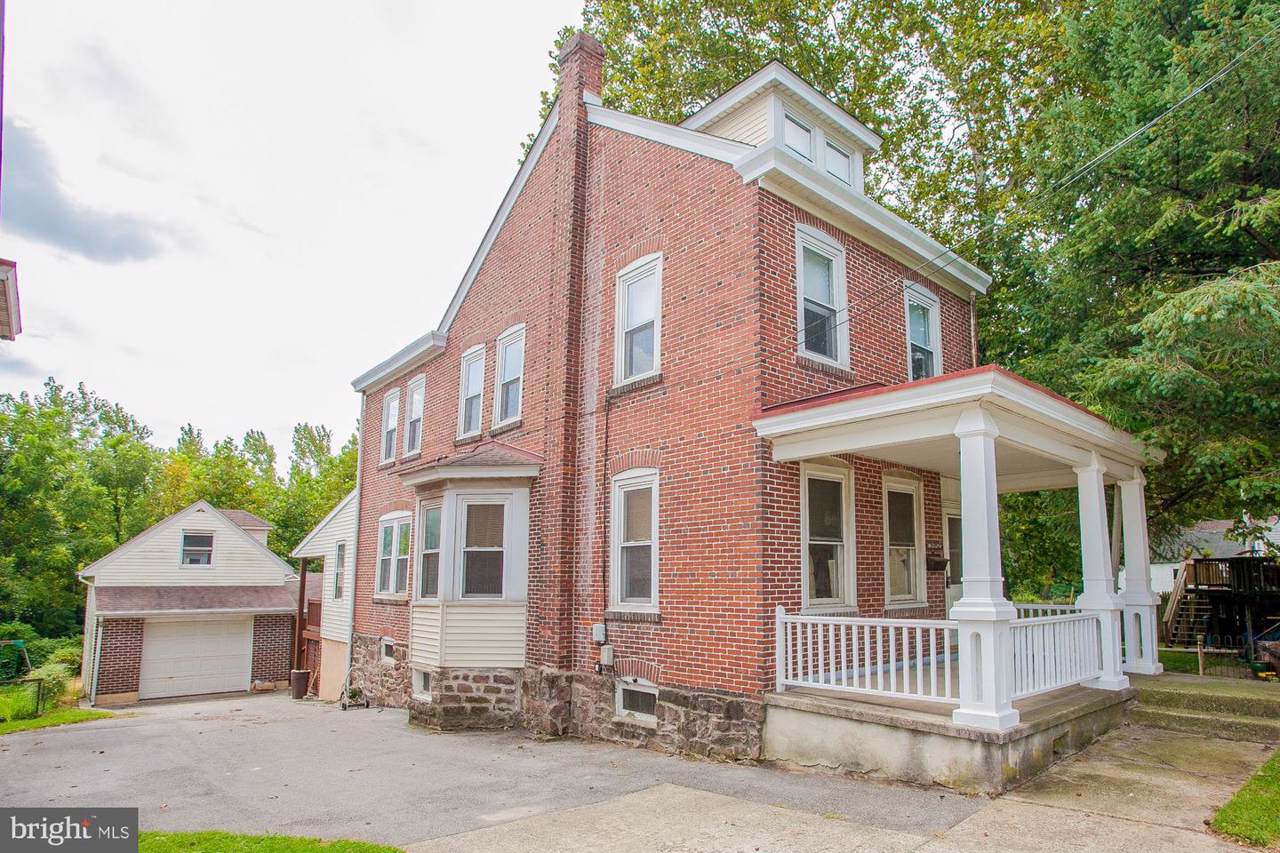 573 Summit Street - Photo 1