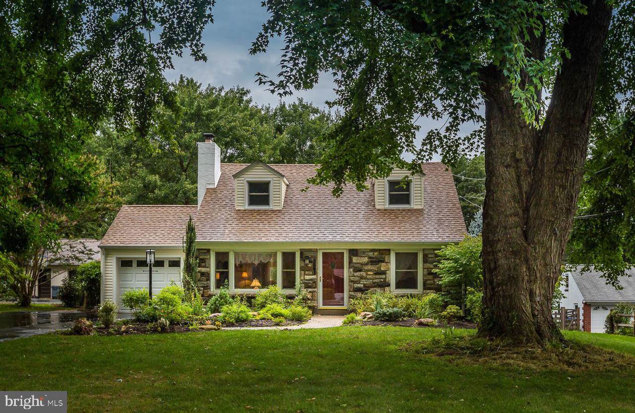 146 Ridgefield Road - Photo 1