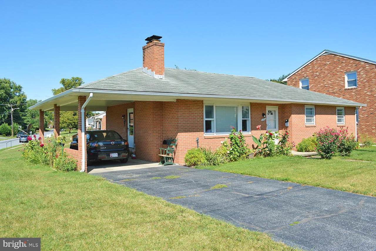 1305 East Street - Photo 1