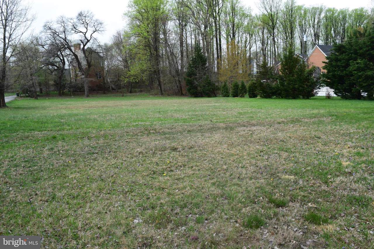 1346 Gordon Lane - Photo 1