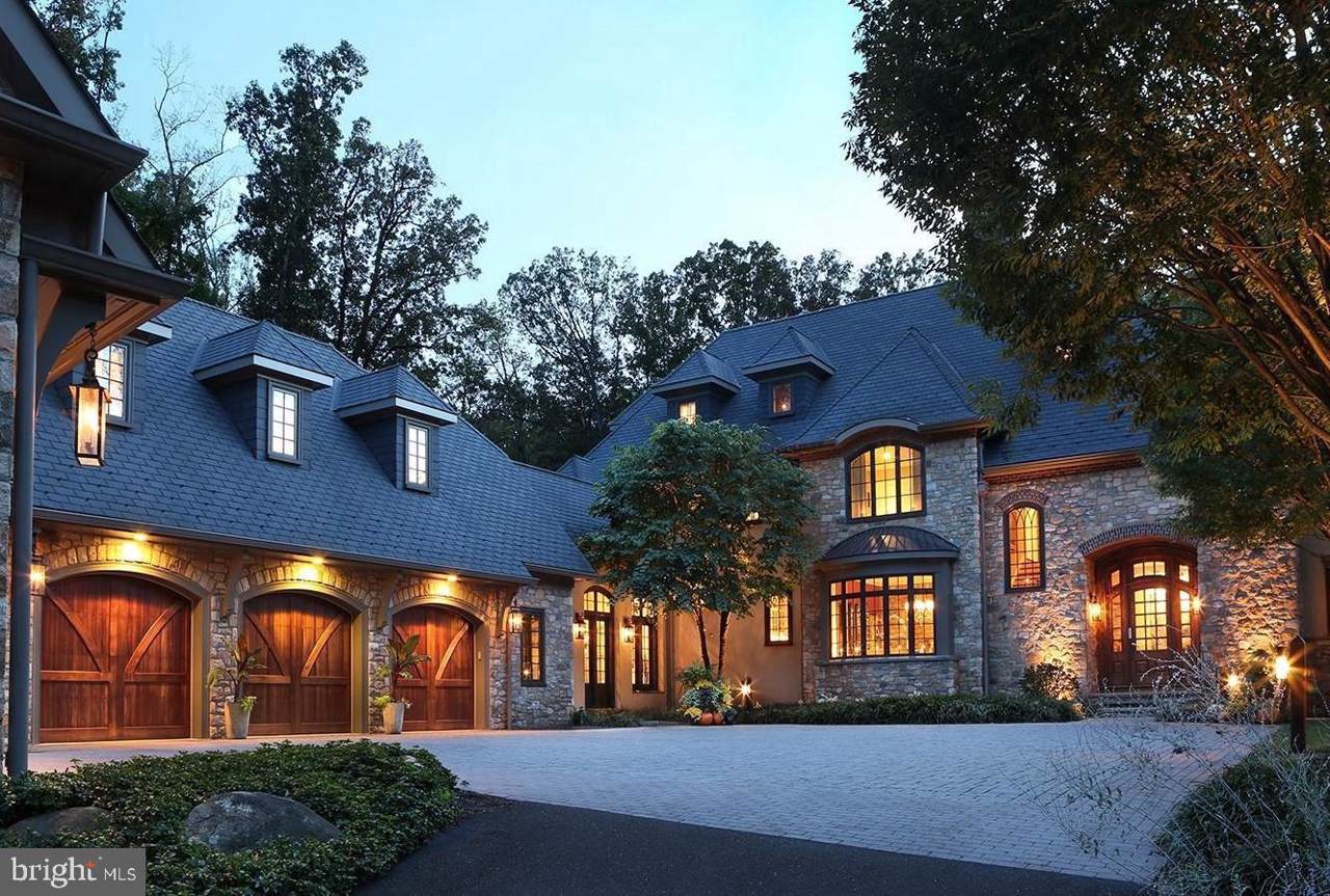 901 Forest Drive - Photo 1