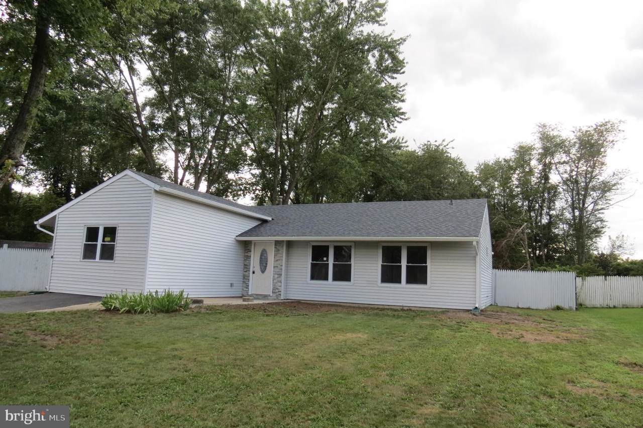 77 Eastmont Lane - Photo 1