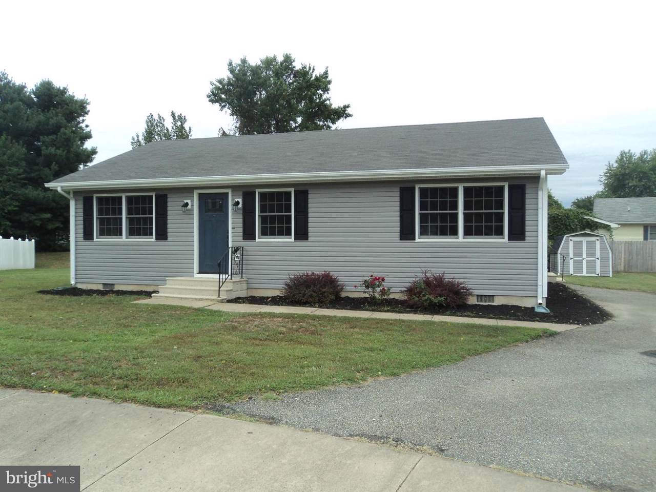 7 Clymer Circle - Photo 1