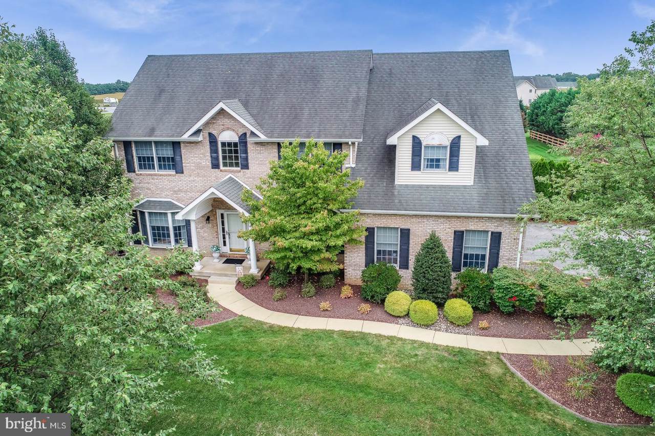 203 Wind Song Drive - Photo 1