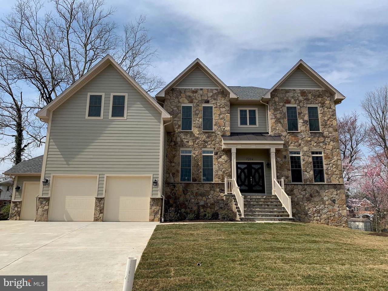 7204 Bayside Court - Photo 1