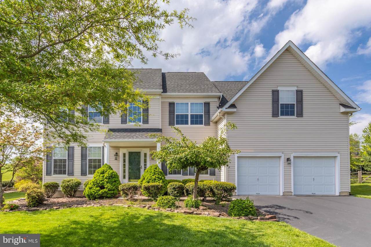 5006 Woodgate Lane - Photo 1