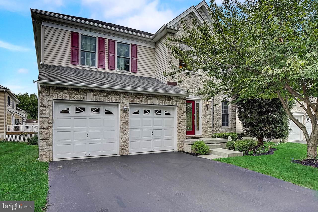 44 Lockwood Drive - Photo 1
