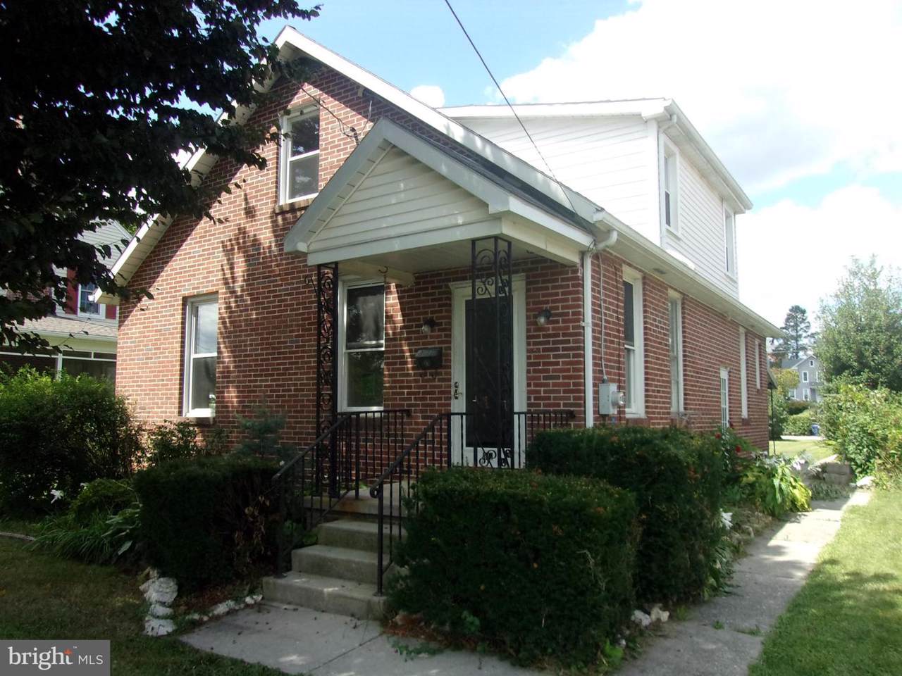 311 South Street - Photo 1