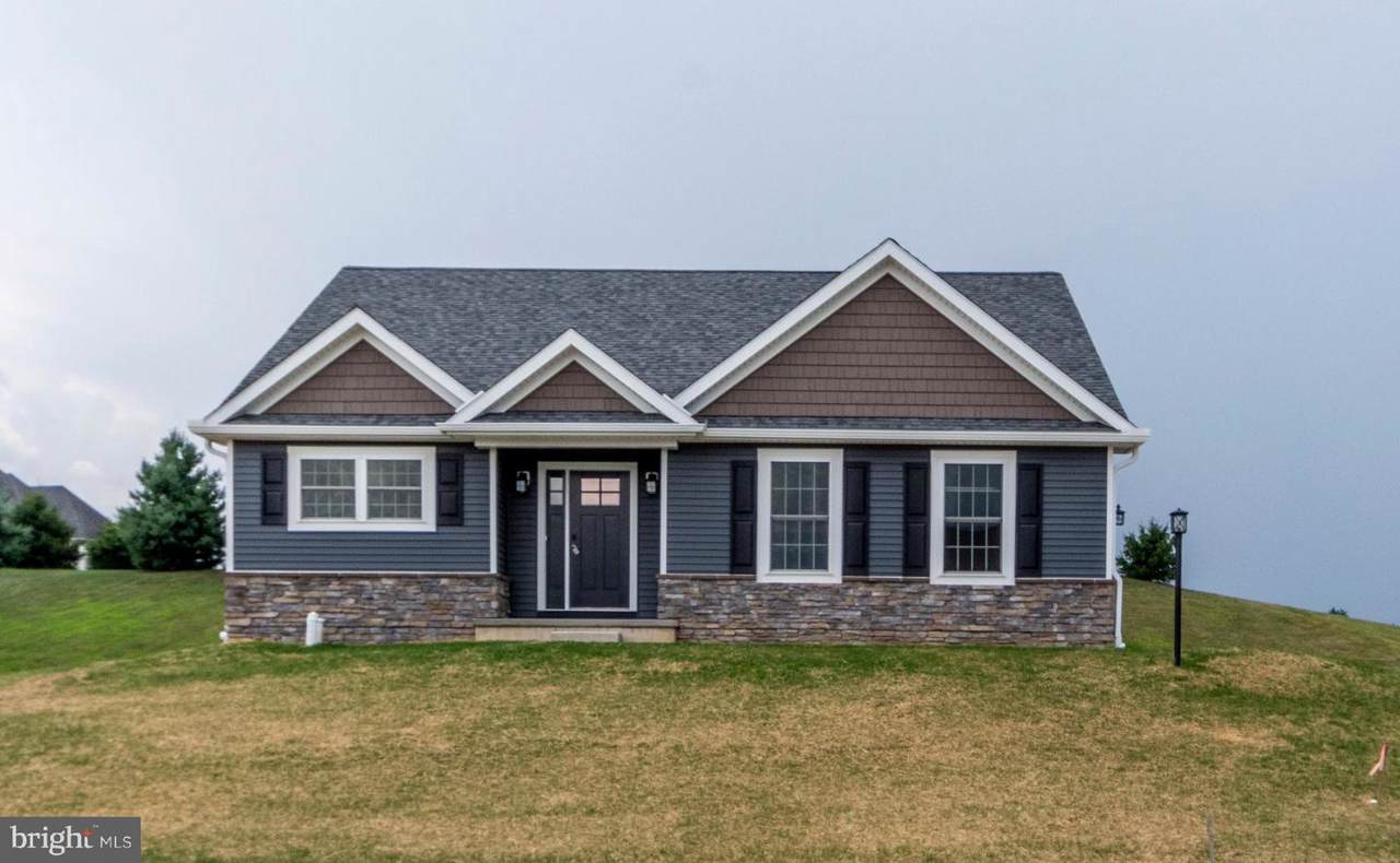 106 Livia Lane - Photo 1