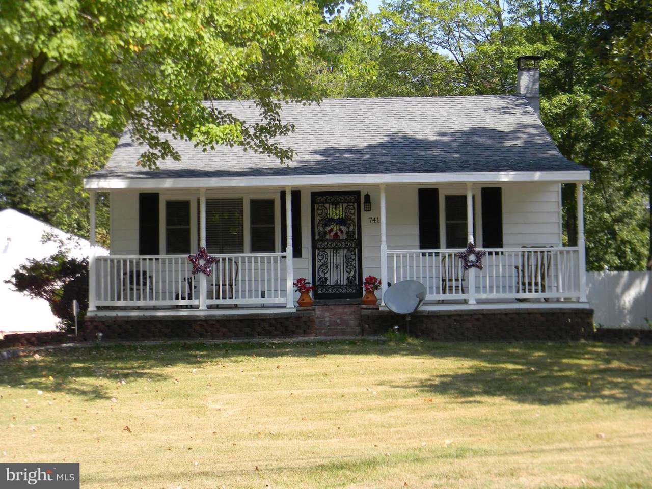 7412 Lanham Lane - Photo 1