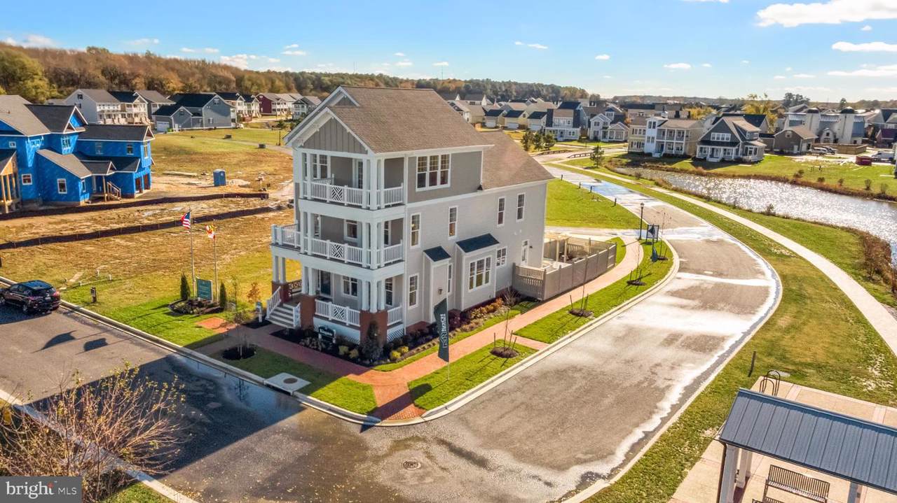 202 Winchester Street - Photo 1