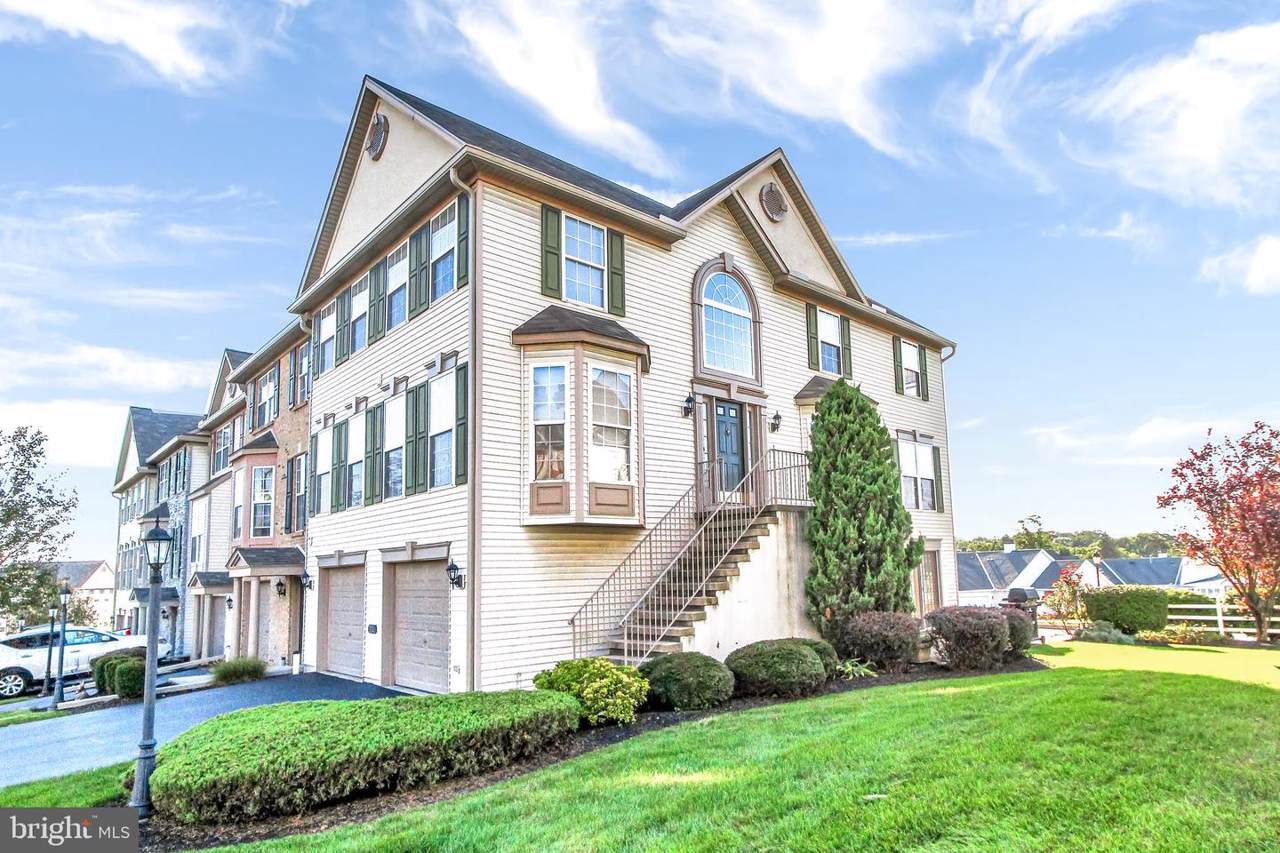 324 Harvest Field Lane - Photo 1