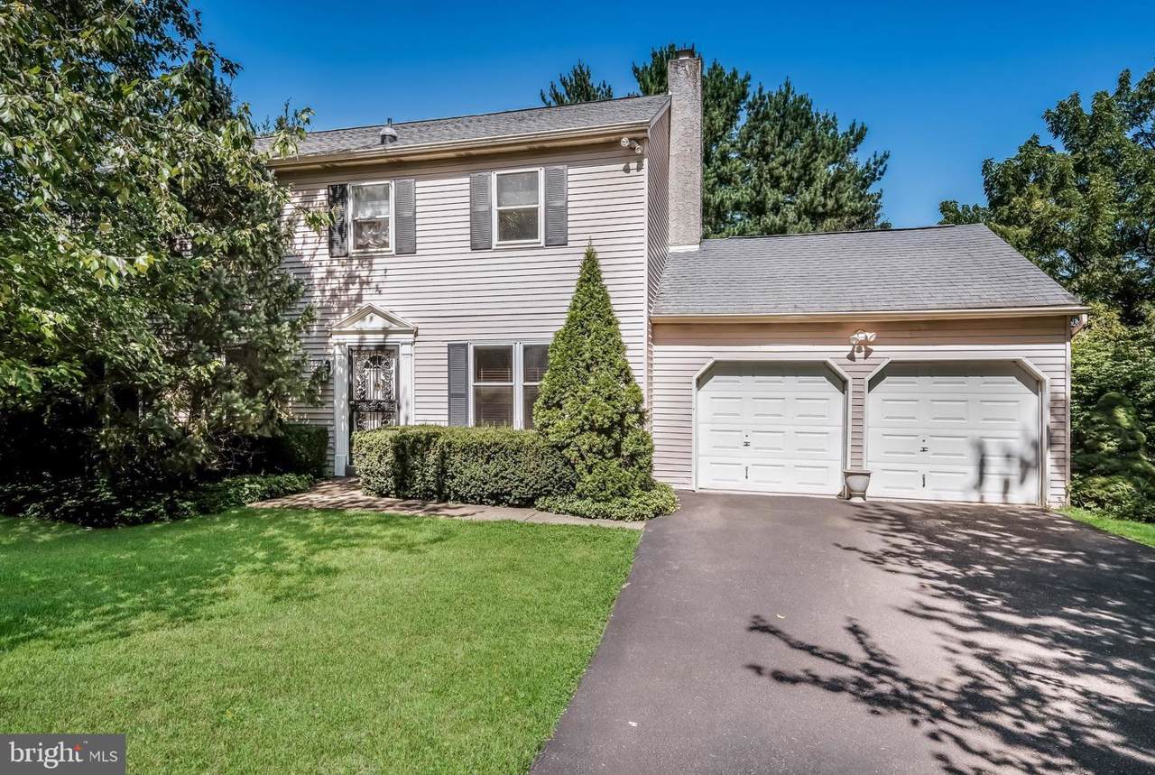 861 Skyline Drive - Photo 1