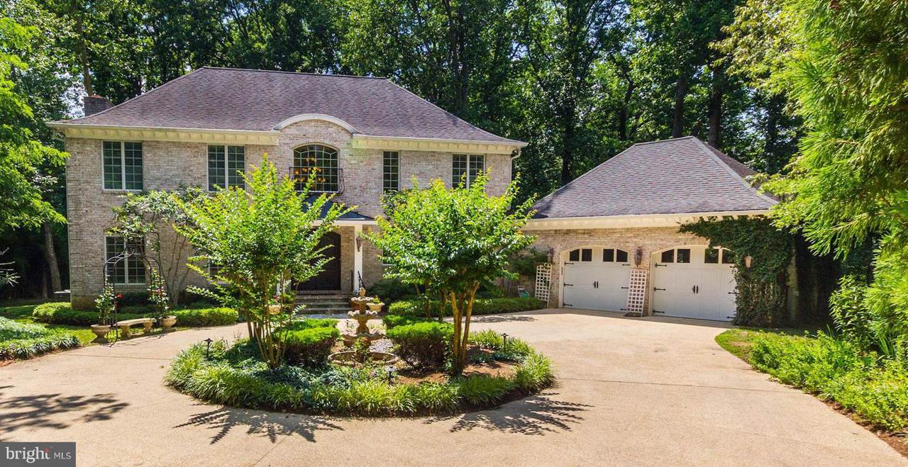 2646 Greenbriar Lane - Photo 1