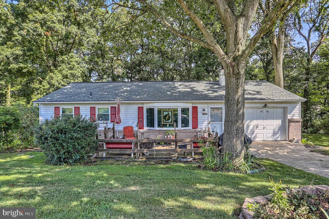 4730 Lawntara Street - Photo 1