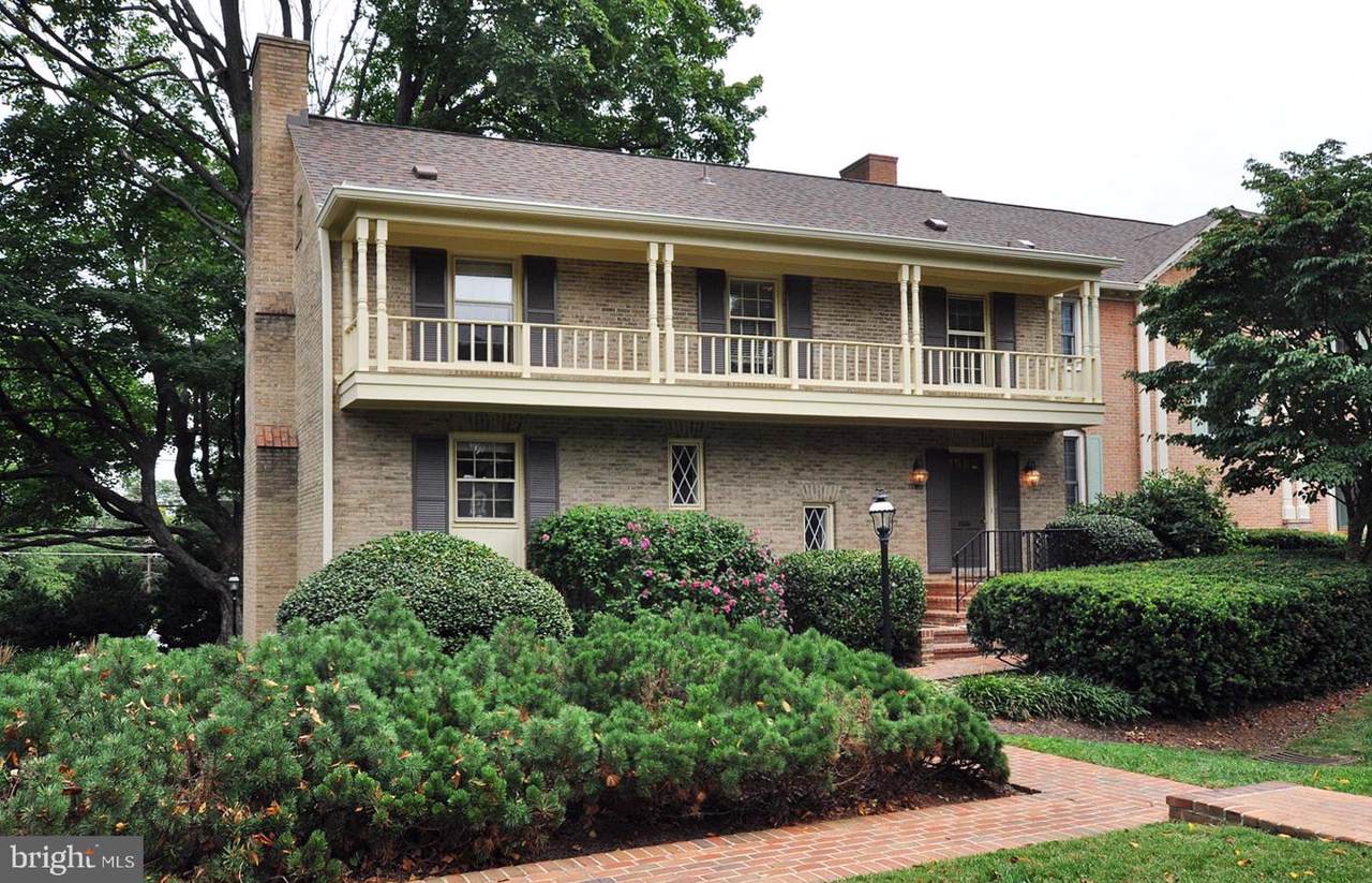10919 Wickshire Way - Photo 1