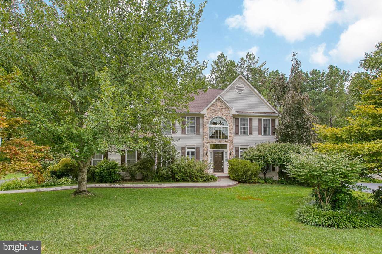 32 Monument Drive - Photo 1