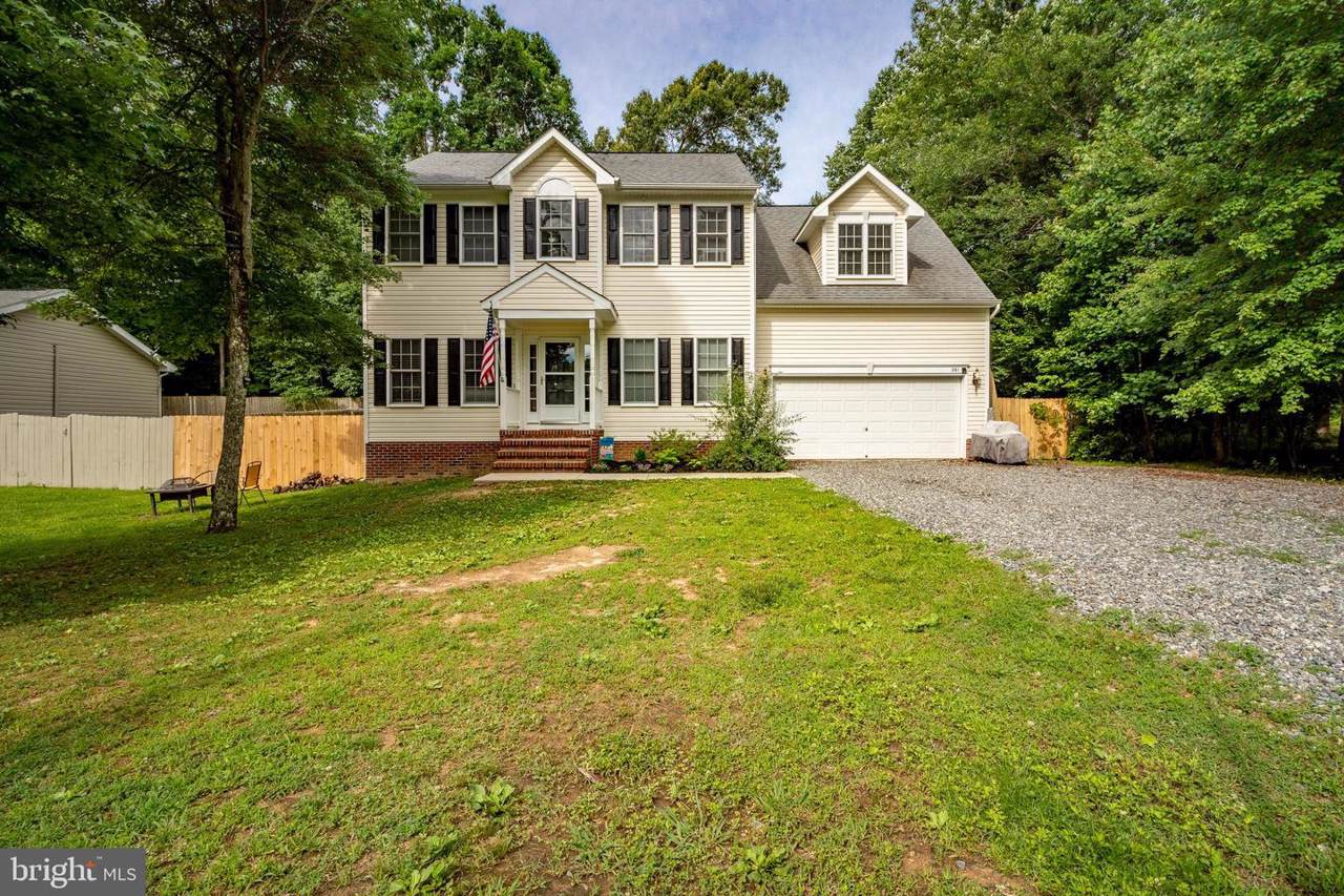261 Somerset Drive - Photo 1