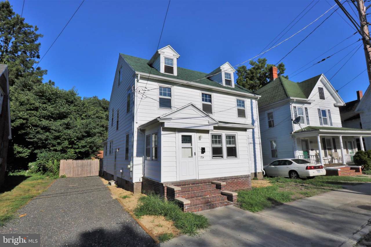 704 2ND Street - Photo 1