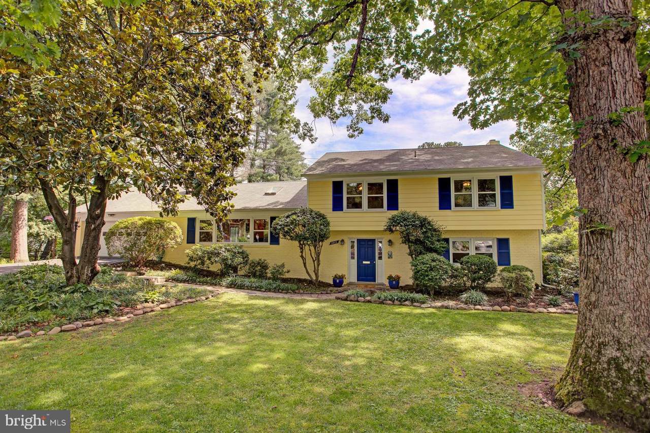 6213 Waterway Drive - Photo 1