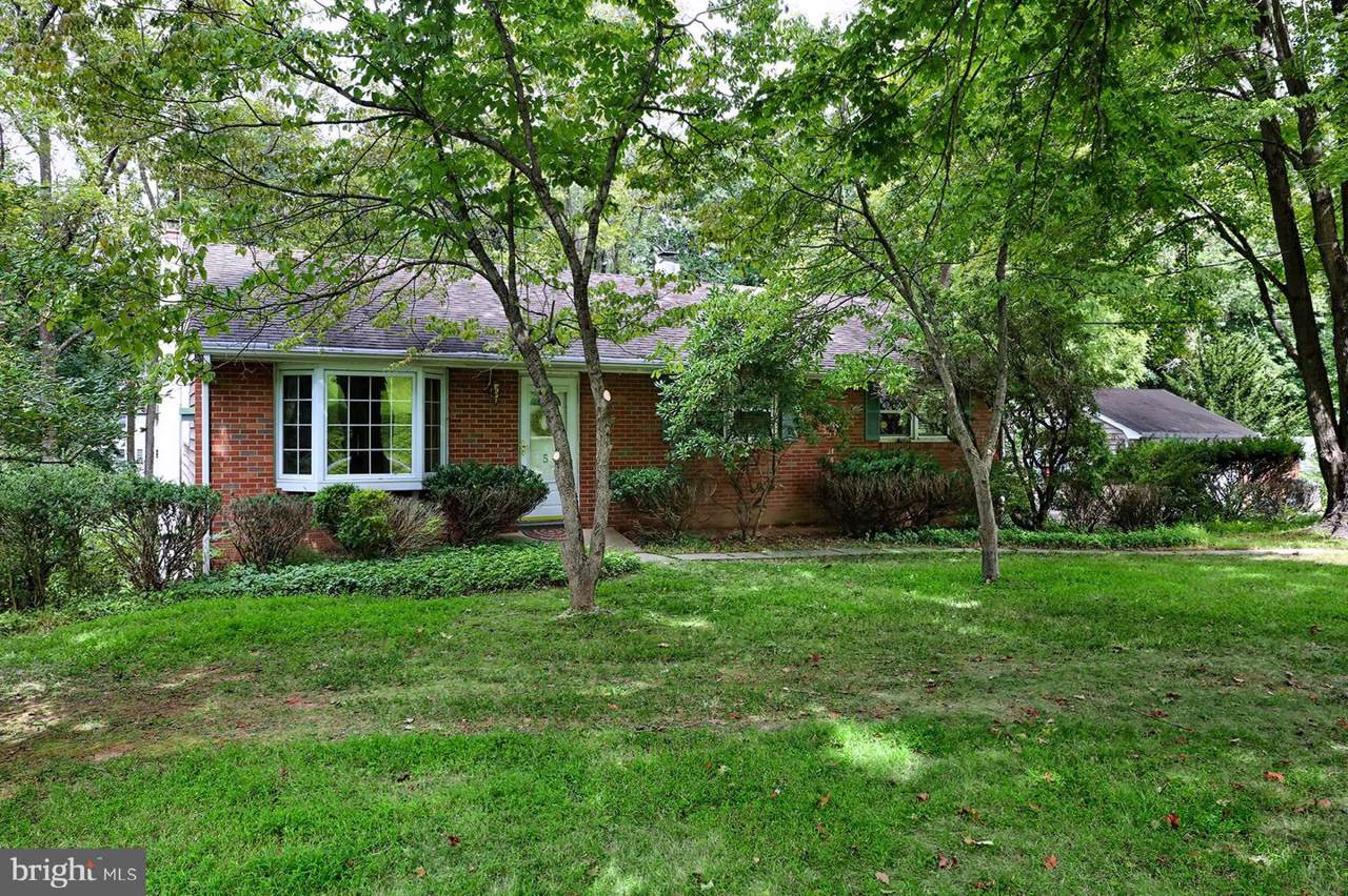 5 Glenwood Lane - Photo 1 5 Glenwood Lane - Photo 1