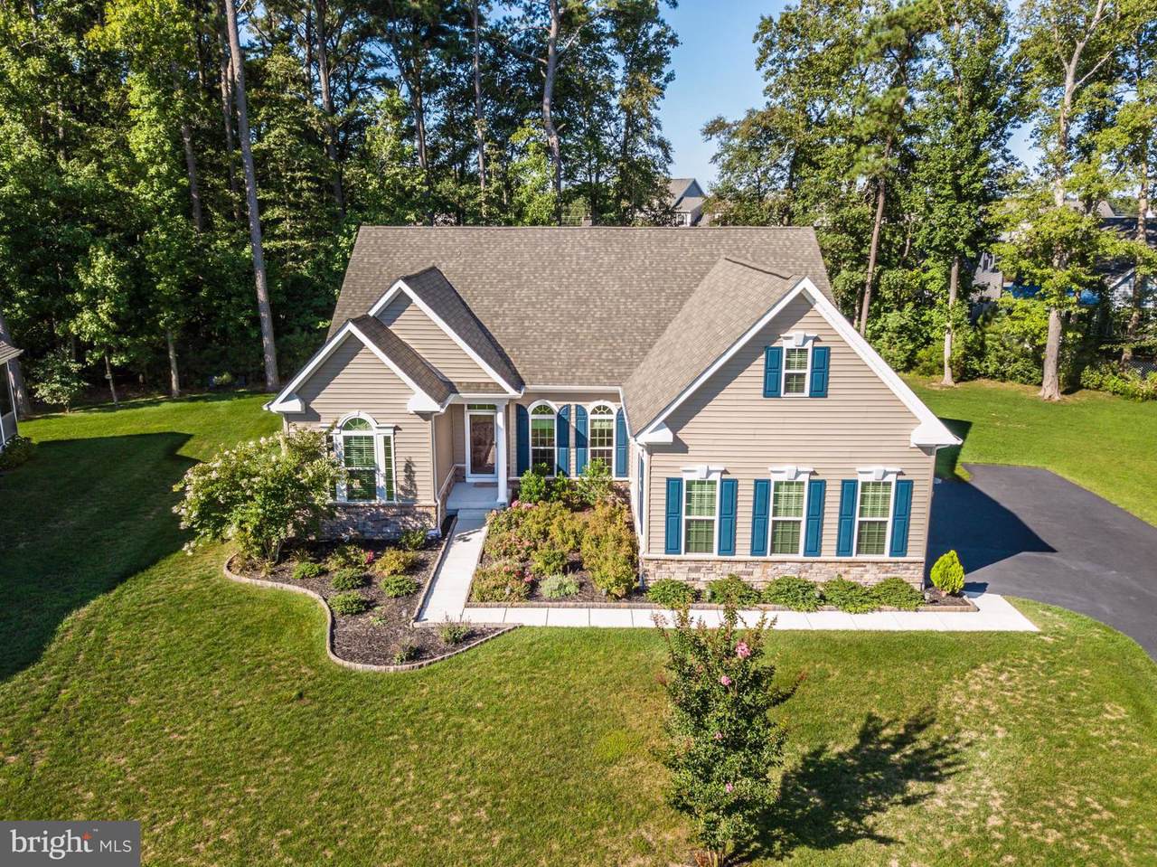 82 Fairway Drive - Photo 1