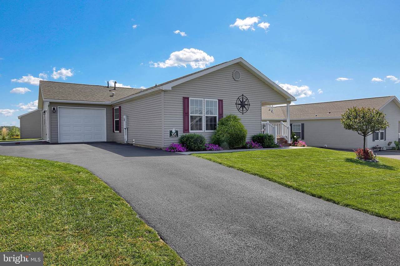 151 Glenridge Drive - Photo 1