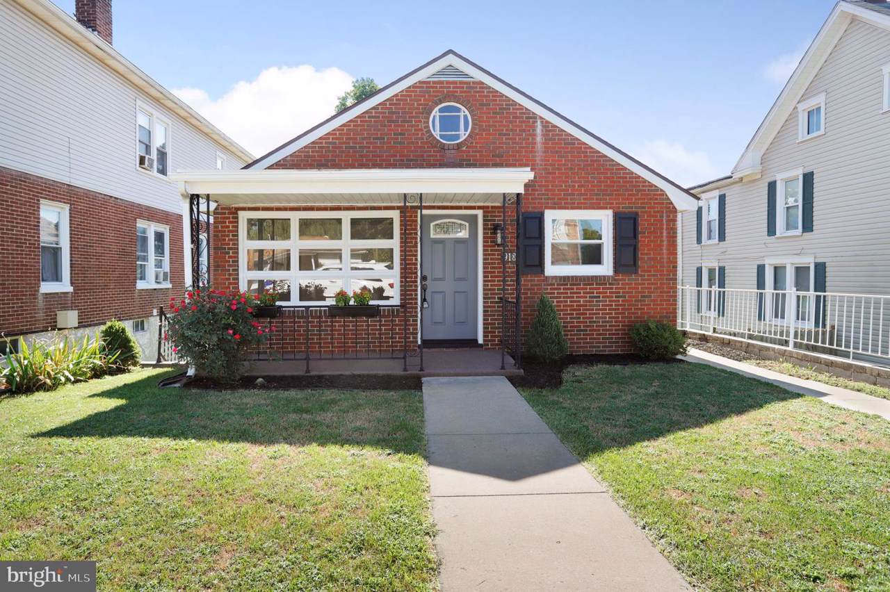 918 Summit Avenue - Photo 1