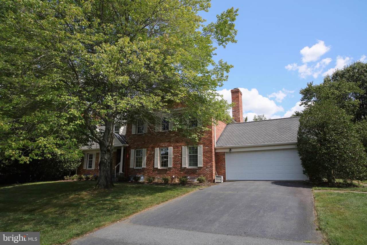 6368 Lynwood Hill Road - Photo 1