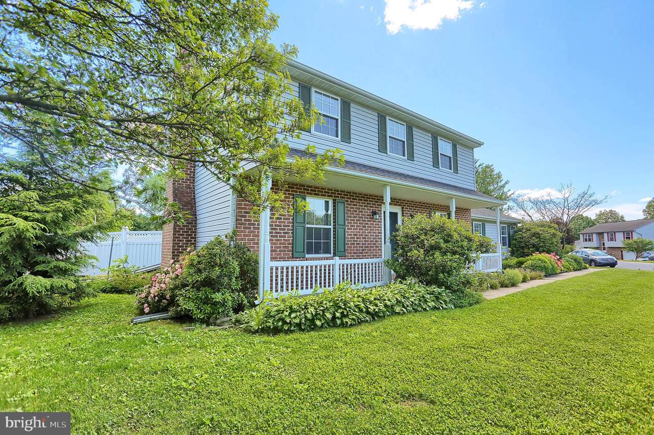 1 Brookfield Drive - Photo 1
