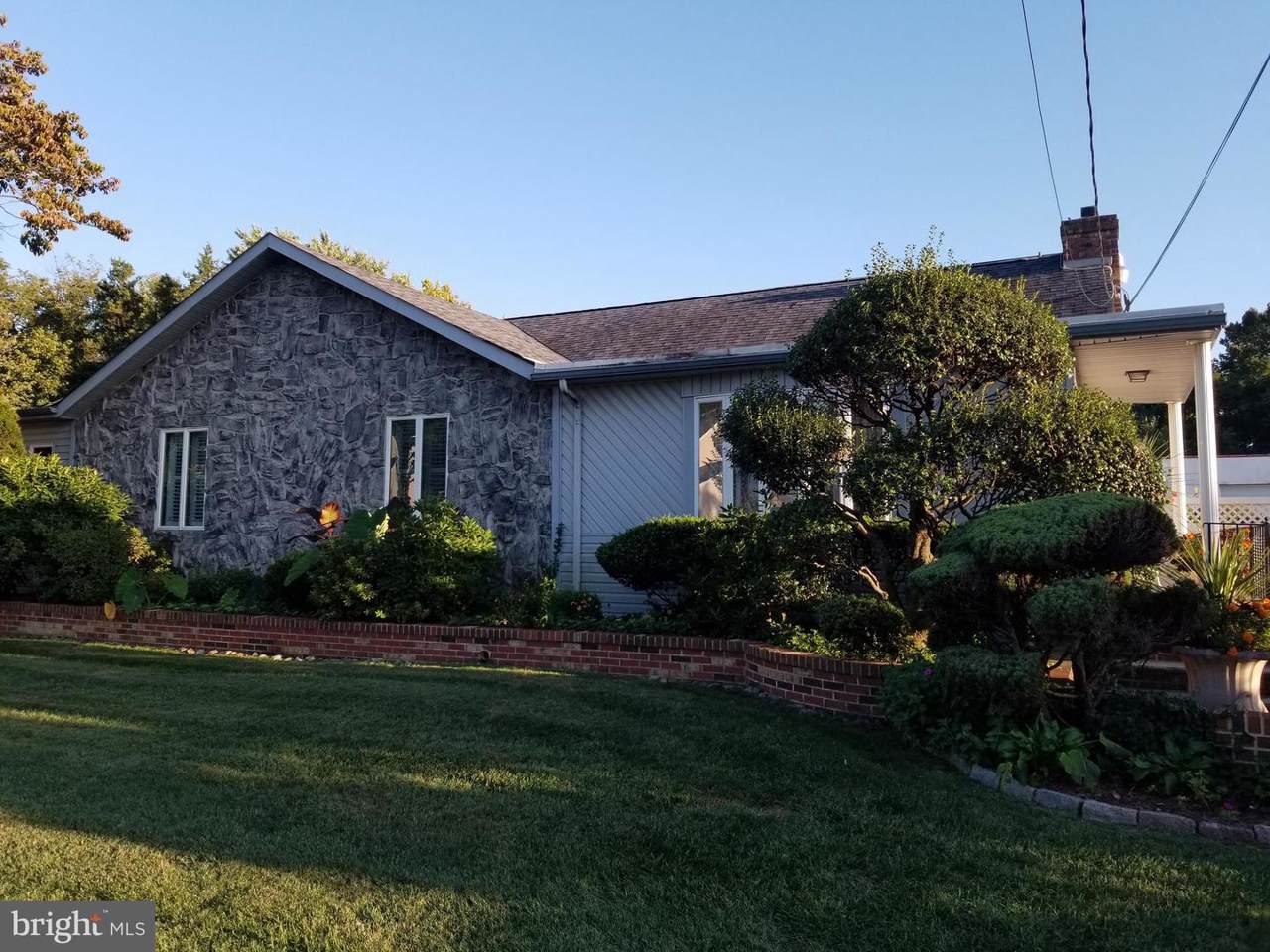 417 Wilson Avenue - Photo 1