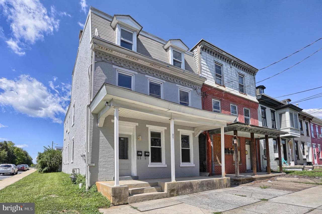 307 Old 10Th Street - Photo 1