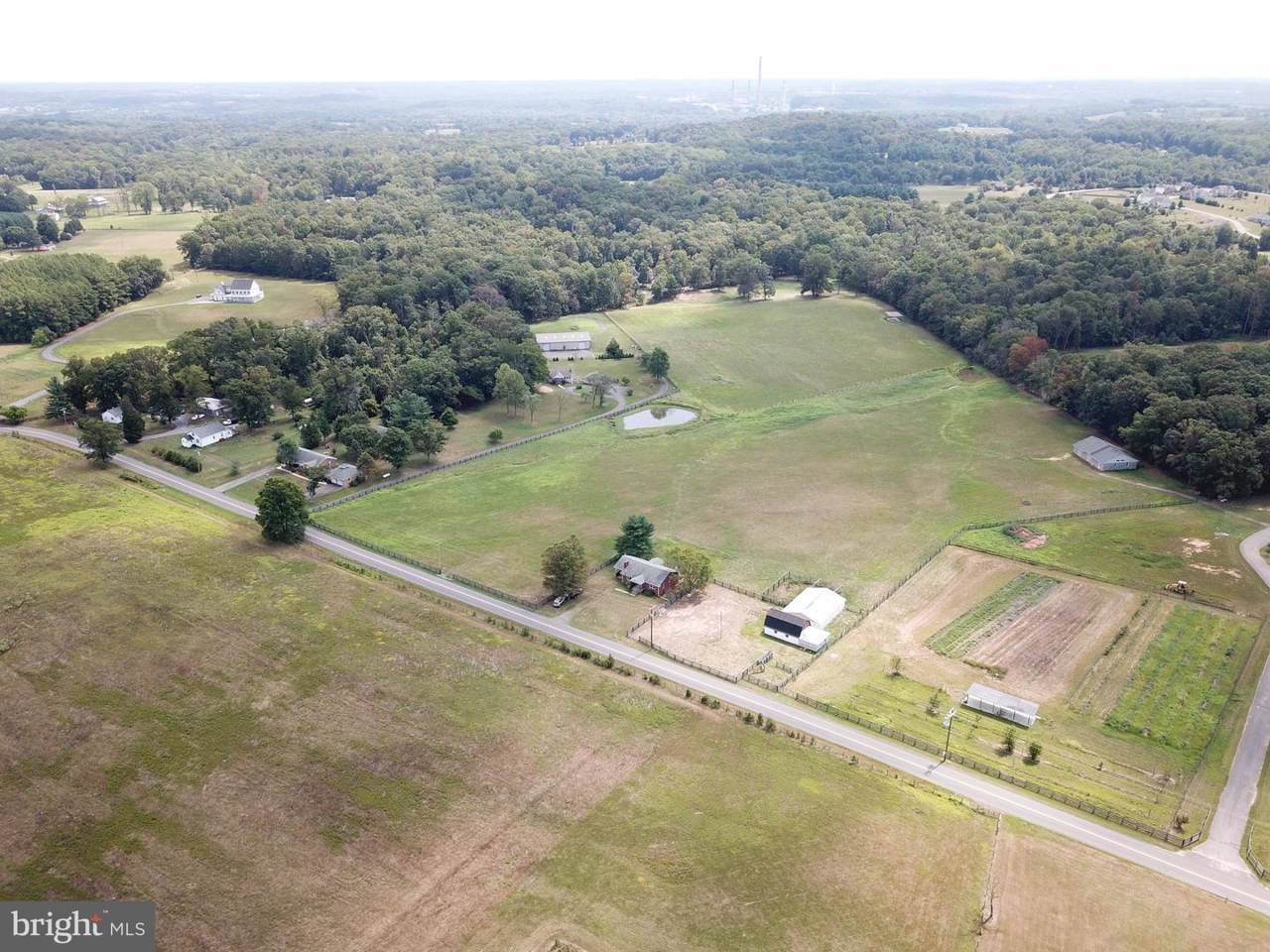 43129 Lucketts Road - Photo 1