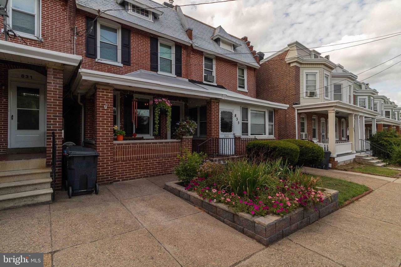 833 Clayton Street - Photo 1