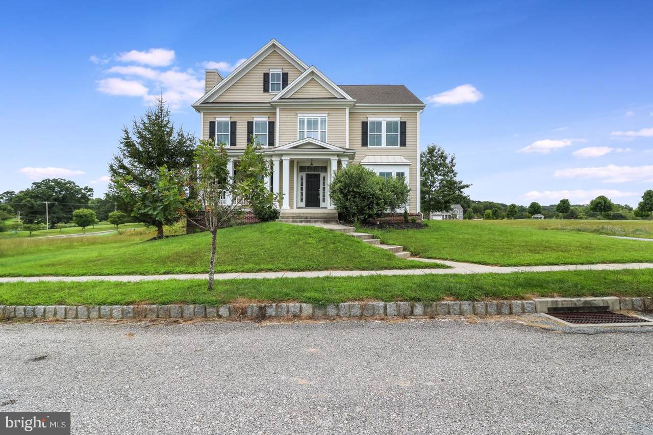 7 Pelham Drive - Photo 1