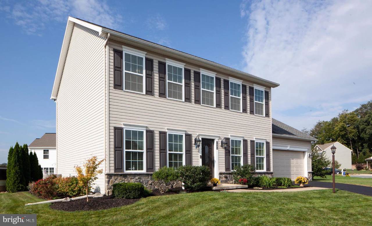 7681 Catherine Drive - Photo 1