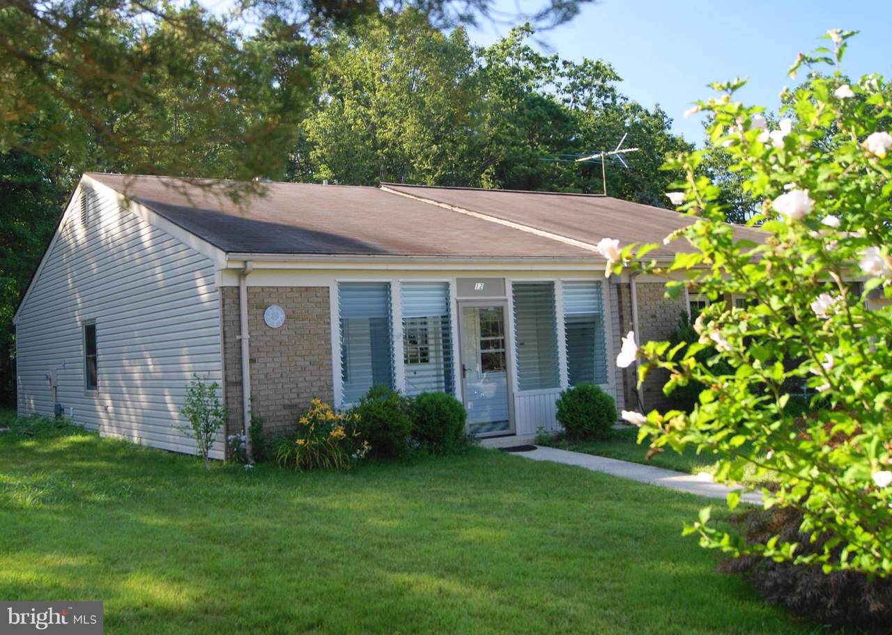 12 Gramercy Place - Photo 1