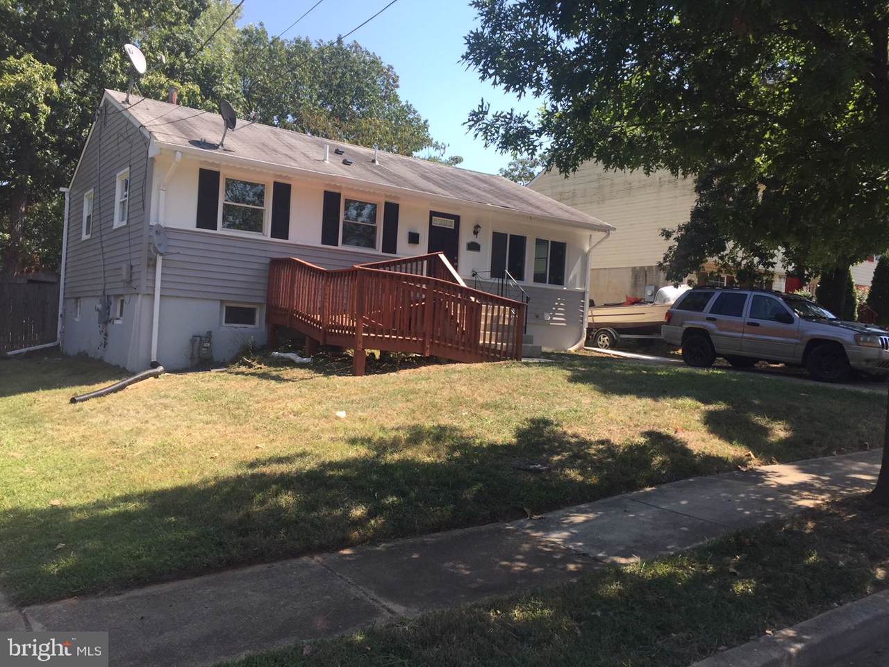 2111 Columbia Avenue - Photo 1