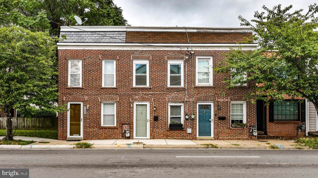 621 Henry Street - Photo 1