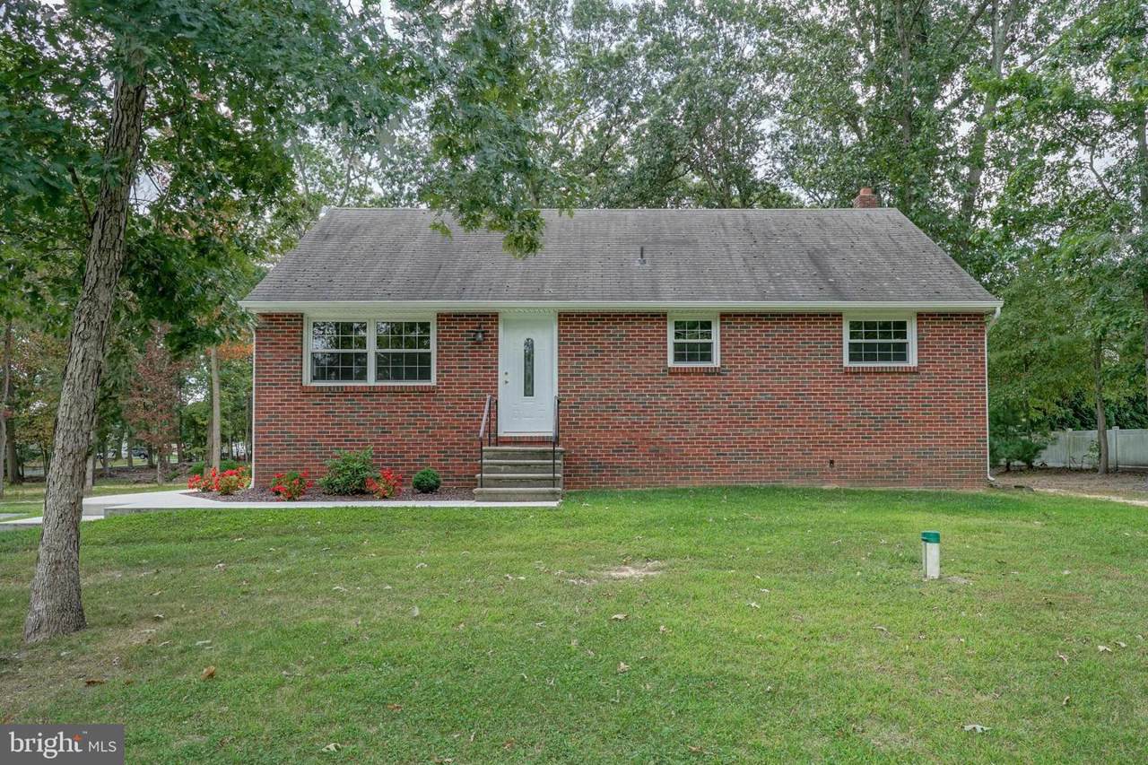 470 Prosser Avenue - Photo 1