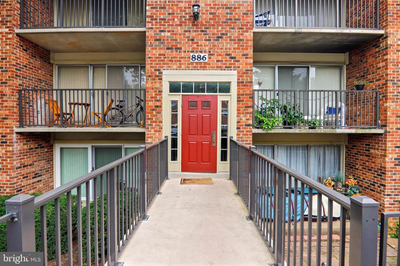 886 College Parkway - Photo 1